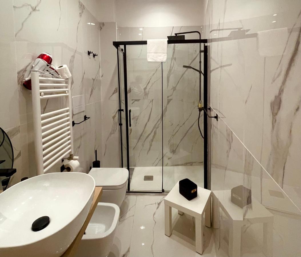 La Suite Di Dante Napoli Nápoles Exterior foto