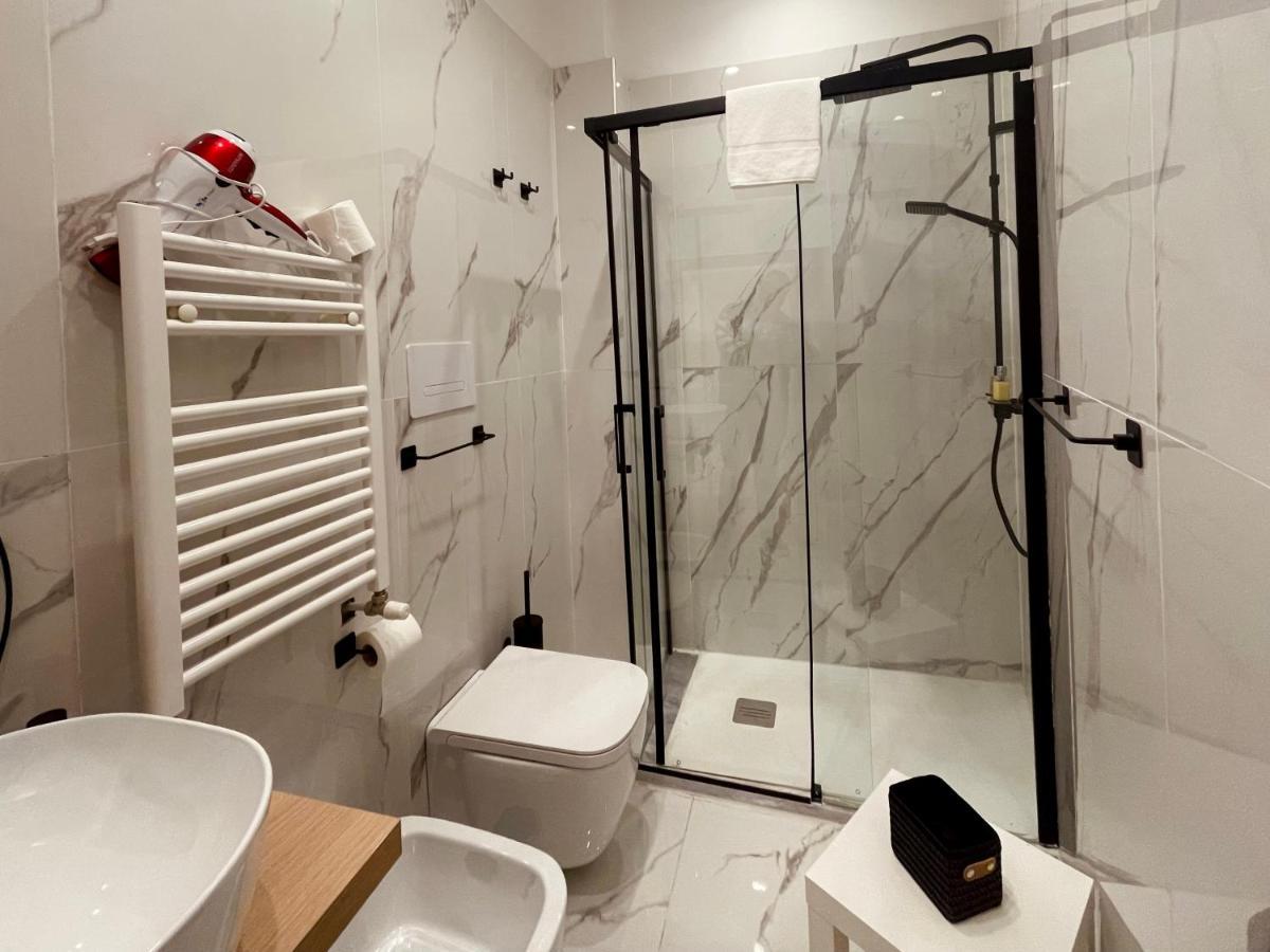 La Suite Di Dante Napoli Nápoles Exterior foto